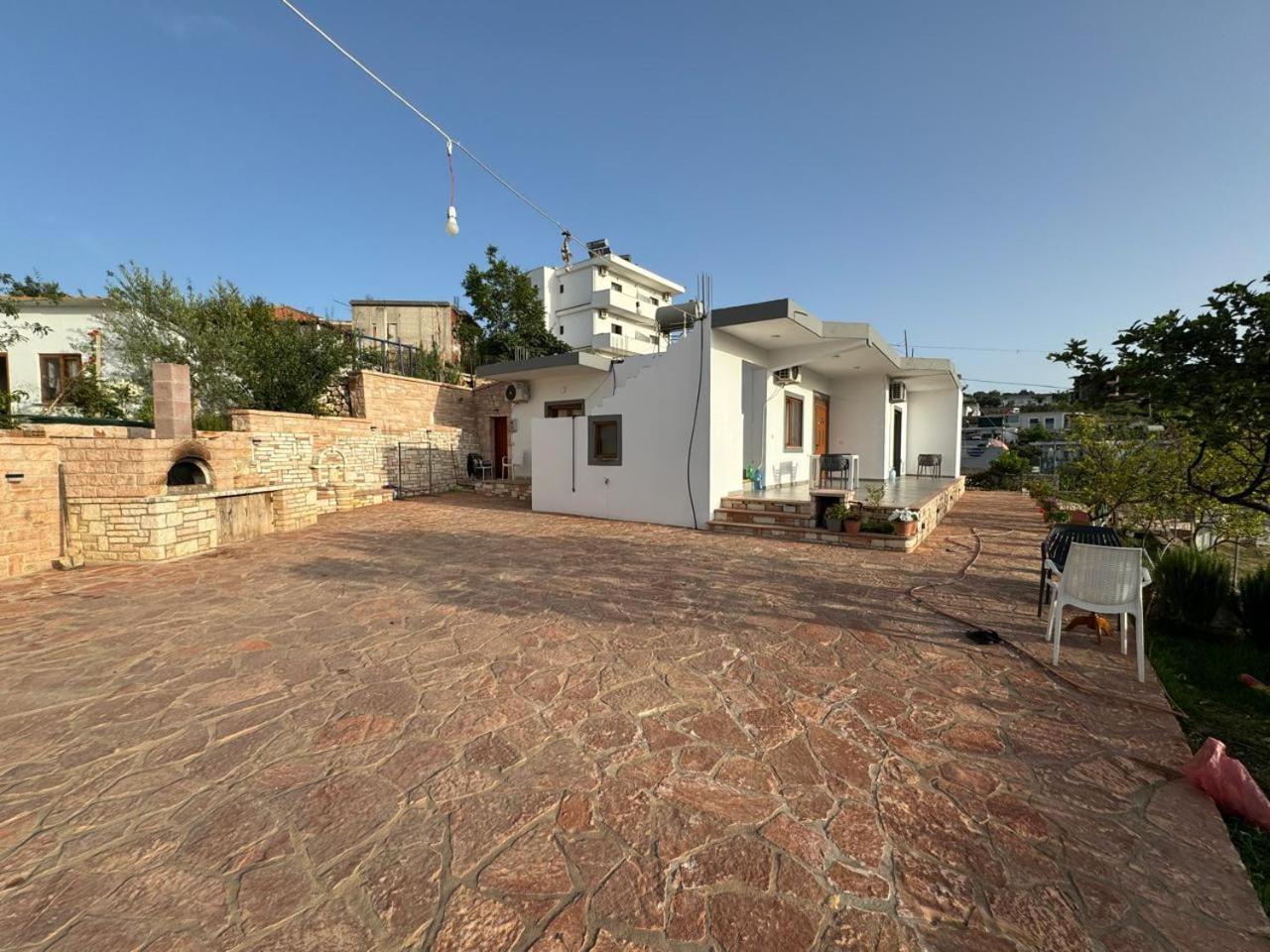 Emilio * Ksamil