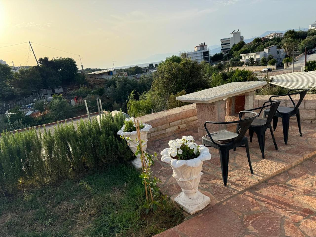 Emilio Apartament