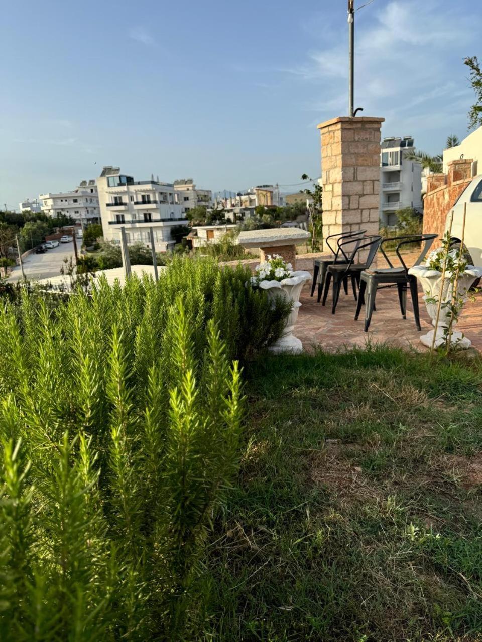 Emilio Apartament